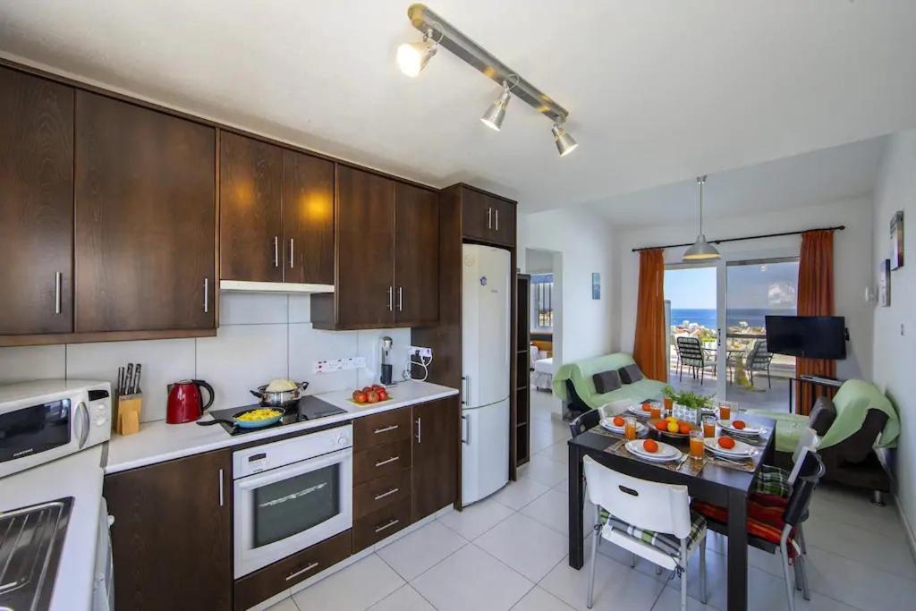 Green Bay Penthouse 2 Protaras Bagian luar foto